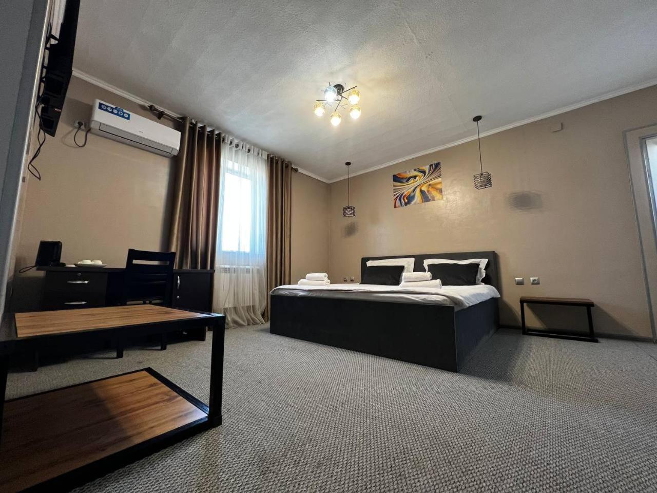 Ave Hotel ออช ภายนอก รูปภาพ